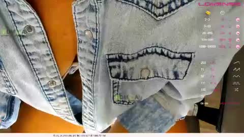 Snapshot of _justcallme_ chatting on June 19, 11:47 am _justcallme_ online show from June 19, 11:47 am