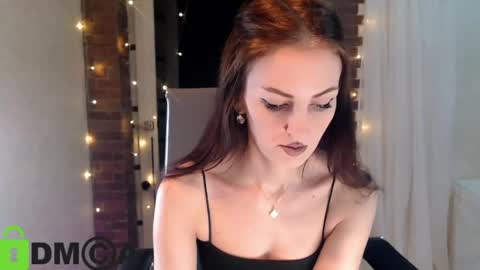  karolina online show from March 31, 5:35 pm