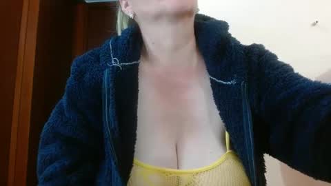 Keiila online show from January 11, 8:54 pm