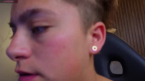 _kitten_1 online show from March 10, 9:03 am