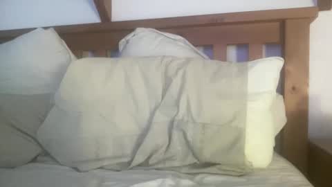 Kiwi online show from September 18, 3:30 am