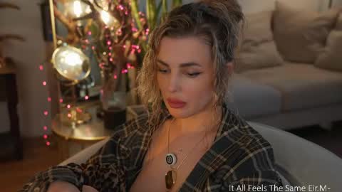 _lady__m_ online show from June 2, 6:26 am