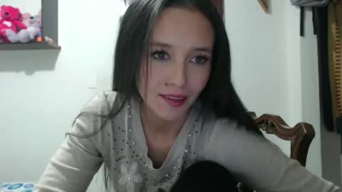 Lauren 3 online show from December 3, 5:26 am