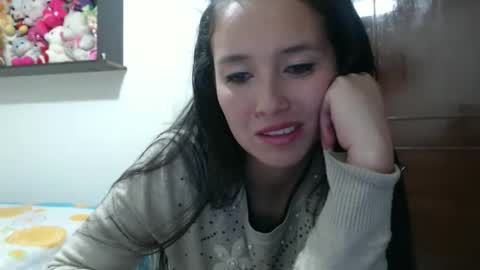 Lauren 3 online show from February 18, 2:35 pm