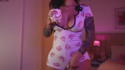 Lissana online show from January 8, 9:39 pm