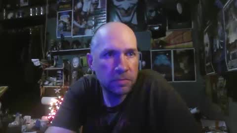 Snapshot of _longfellow chatting on December 22, 1:13 am That guy online show from December 22, 1:13 am