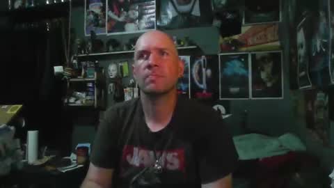 Snapshot of _longfellow chatting on January 7, 5:48 pm That guy online show from January 7, 5:48 pm