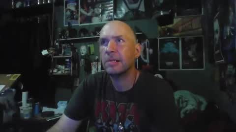 Snapshot of _longfellow chatting on January 9, 8:32 pm That guy online show from January 9, 8:32 pm