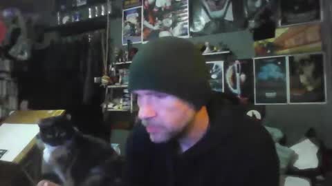 Snapshot of _longfellow chatting on January 17, 5:27 pm That guy online show from January 17, 5:27 pm