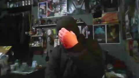 Snapshot of _longfellow chatting on January 18, 5:33 am That guy online show from January 18, 5:33 am