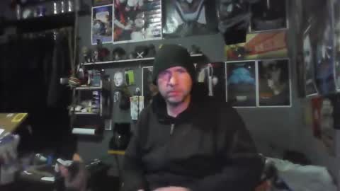 Snapshot of _longfellow chatting on January 31, 7:11 pm That guy online show from January 31, 7:11 pm