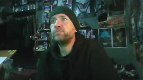 Snapshot of _longfellow chatting on February 9, 4:27 am That guy online show from February 9, 4:27 am