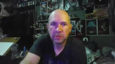 Snapshot of _longfellow chatting on February 15, 5:37 am That guy online show from February 15, 5:37 am