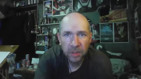 Snapshot of _longfellow chatting on February 21, 4:41 pm That guy online show from February 21, 4:41 pm