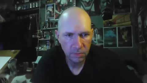 Snapshot of _longfellow chatting on February 26, 7:57 pm That guy online show from February 26, 7:57 pm