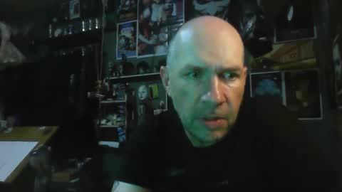 Snapshot of _longfellow chatting on March 1, 7:10 am That guy online show from March 1, 7:10 am