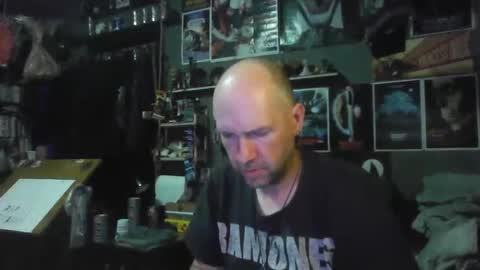 That guy online show from March 5, 2:07 am