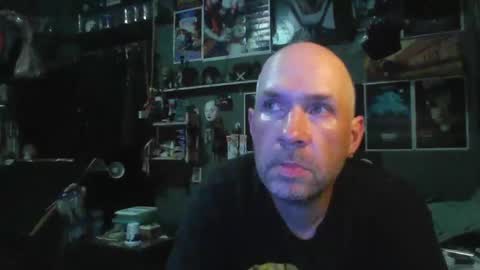 That guy online show from May 21, 4:19 am