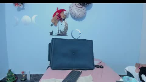  luna  sweet  online show from December 19, 9:00 pm