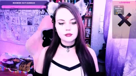 Mia online show from March 30, 3:29 am