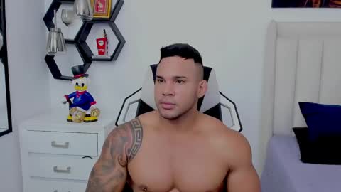 _matthew_santos_ online show from January 11, 12:07 pm