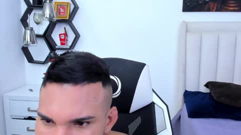 _matthew_santos_ online show from January 21, 11:13 am