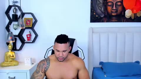 _matthew_santos_ online show from December 16, 8:58 pm