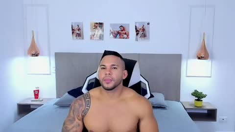 _matthew_santos_ online show from May 10, 12:49 am