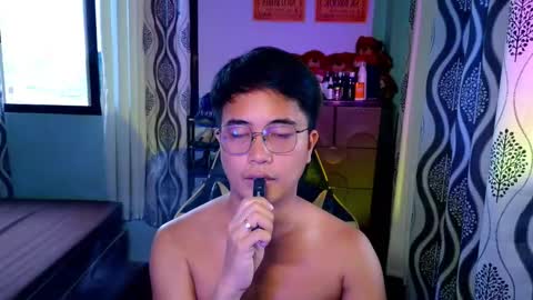 MAX Dont forget to follow online show from February 18, 7:48 am