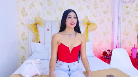 Mia Monroe online show from December 16, 8:36 pm