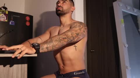 soy mike online show from February 20, 1:19 pm