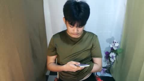 _mikko_moto_ online show from April 20, 12:41 pm