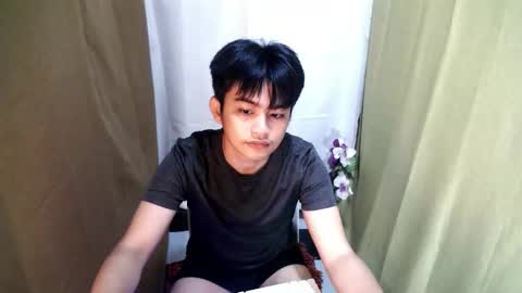 _mikko_moto_ online show from April 23, 1:46 pm