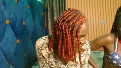 Snapshot of _milah chatting on November 11, 4:29 pm Milah online show from November 11, 4:29 pm
