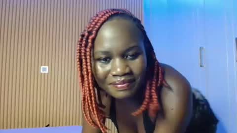 Snapshot of _milah chatting on November 13, 4:39 pm Milah online show from November 13, 4:39 pm
