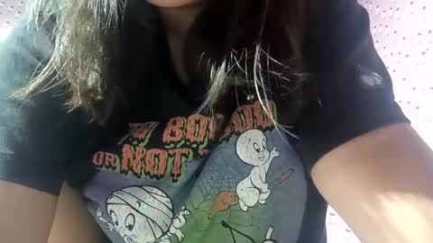 _milkytitsmomxx_ online show from December 28, 4:52 pm