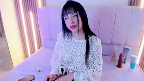 _mishell22 online show from April 18, 7:58 pm