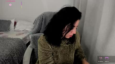 _miss_coco_ online show from March 8, 10:35 pm