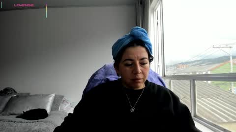 _miss_coco_ online show from March 30, 9:05 pm