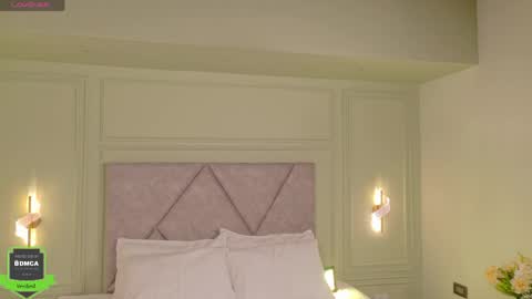 kimberley cruz online show from March 31, 12:38 pm