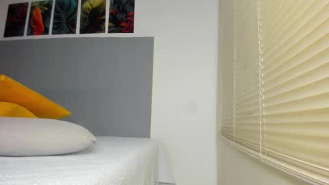 Snapshot of _molly_rosse_ chatting on January 16, 12:31 pm _molly_rosse_ online show from January 16, 12:31 pm