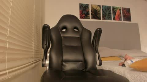 _molly_rosse_ online show from March 31, 12:27 pm