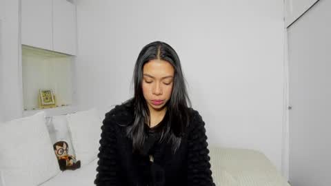 Snapshot of _nathaliesex chatting on June 11, 7:28 am independent model natha online show from June 11, 7:28 am