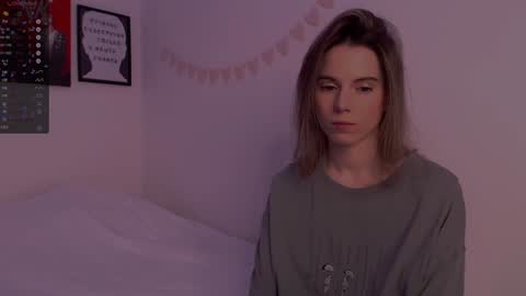 Snapshot of _ni_kiss chatting on December 17, 11:27 pm Nika online show from December 17, 11:27 pm