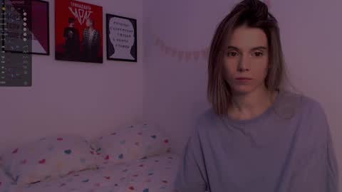 Snapshot of _ni_kiss chatting on January 12, 1:42 am Nika online show from January 12, 1:42 am