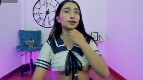 Orquidea  online show from February 12, 1:28 pm