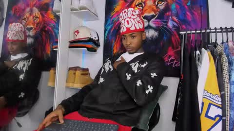 Snapshot of _pantera_09 chatting on February 7, 4:38 am Kevin online show from February 7, 4:38 am