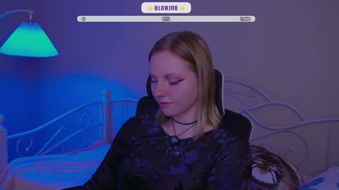 Snapshot of _penisflytrap_ chatting on February 25, 4:33 am Viktoria online show from February 25, 4:33 am