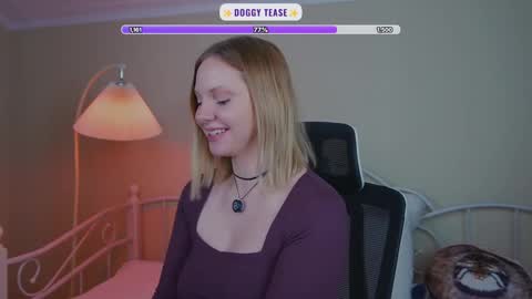 Snapshot of _penisflytrap_ chatting on March 11, 4:18 am Viktoria online show from March 11, 4:18 am