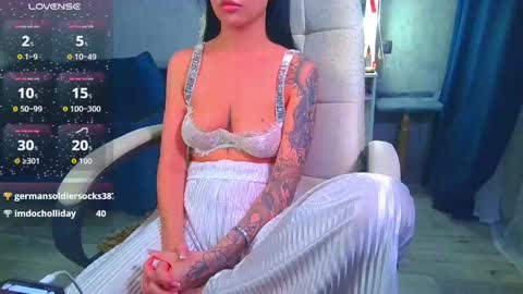 Ilona online show from May 25, 5:30 pm